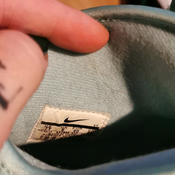 Nike Air Shake NDestrukt Dennis Rodman (GS) Size 7Y Island Green - Picture 4 of 4